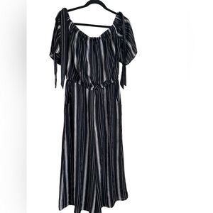 AUW Black and White Striped Long Sleeve Dress